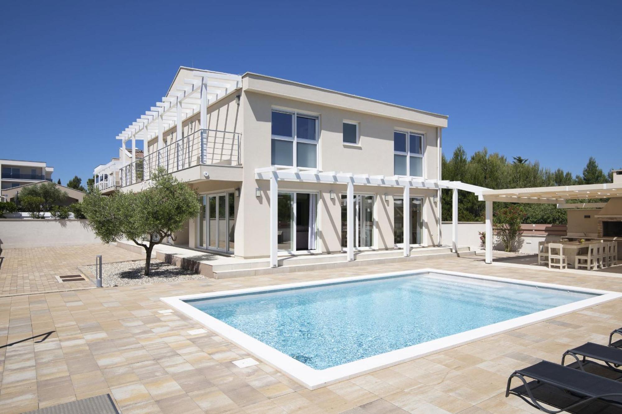 Villa Olivia - New And Modern House With Pool, Souna, Jacuzzi & Playground, Liznjan - Istra Extérieur photo
